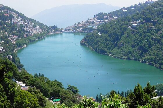 DELHI TO NAINITAL TEMPRO TRAVELLE